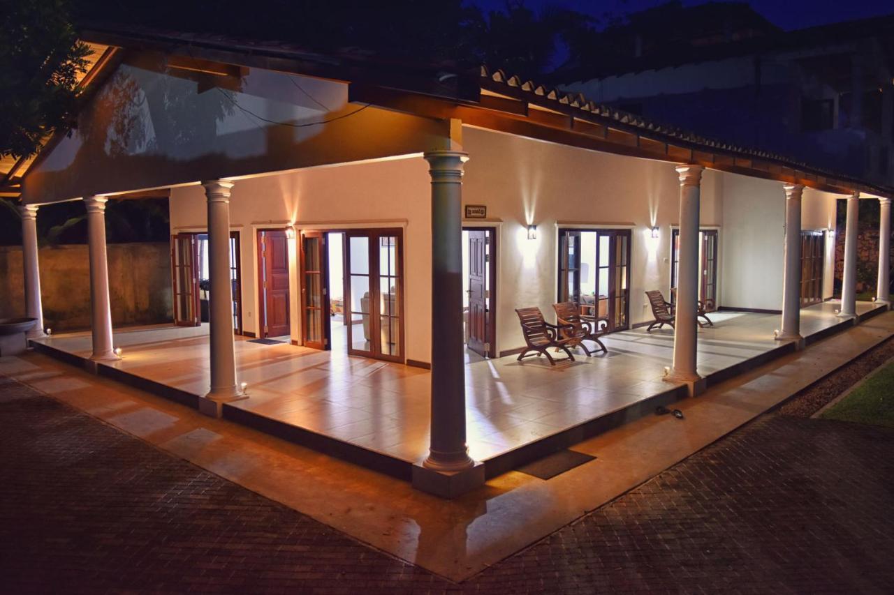 Volunteer Ceylon Appartement Ratnapura Buitenkant foto